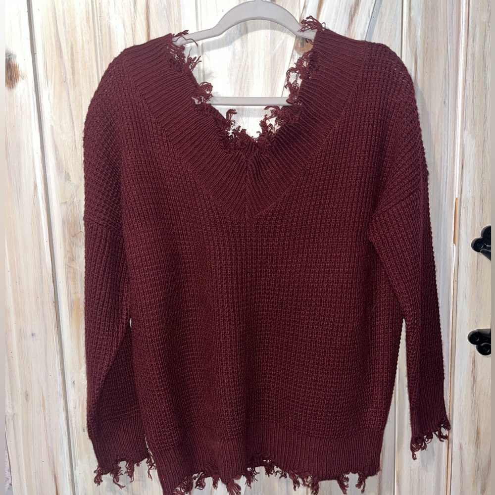 Size S oversized sweater | distressed hemming and super soft!